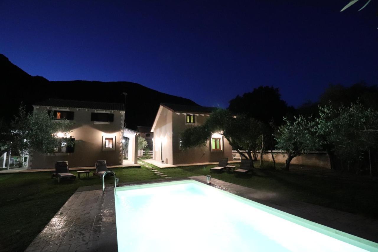 Theonymfi Luxury