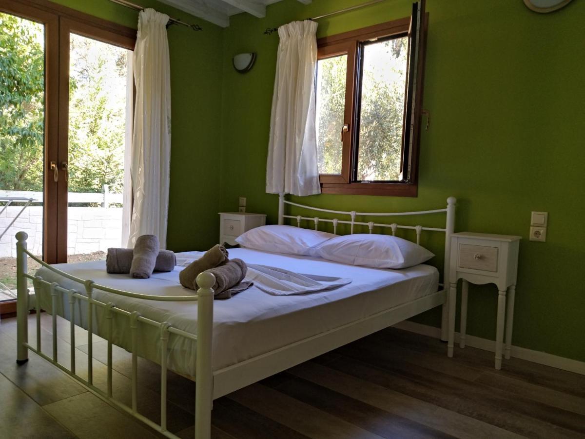 Theonymfi Luxury Apartment Doukades